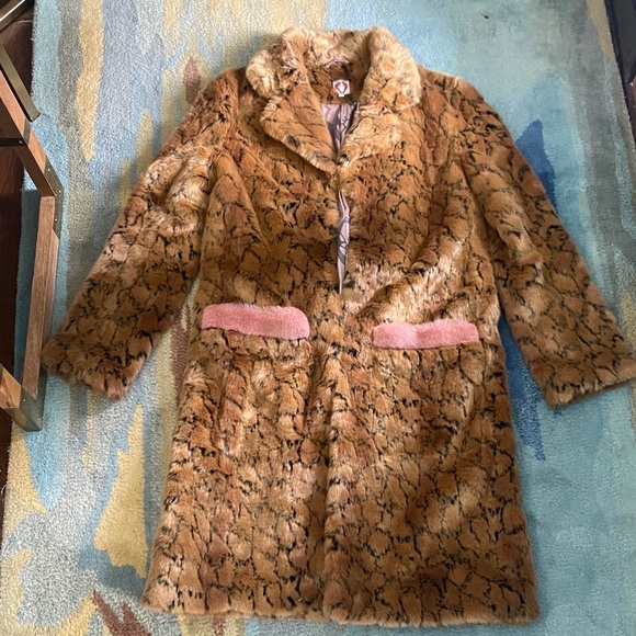 Shrimps Leopard Print Teddy Jacket with Pink Details - Picture 2 of 7